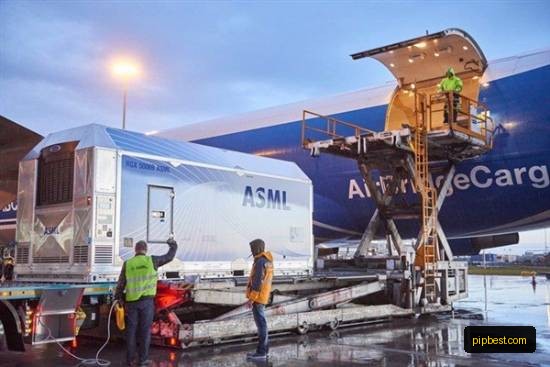 🚀ASML巨裁潮！科技巨头在元宇宙浪潮中的抉择-金点网络 - 游戏资讯|技术教程|资源分享平台